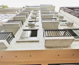 bán toà căn hộ xuân diệu - tây hồ. thang máy - ngõ thông - ô tô - mt đỉnh 13m. dt 120m2*7 tầng