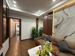 bán nhà phân lô lạc long quân ô tô vào nhà thang máy vài bước chân ra hồ tây- 18,5 tỷ