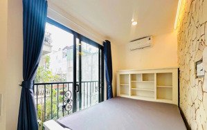 cho thuê phòng đường lê văn sỹ quận 3 gần vòng xoay công trường dân chủ - 40m2 1pn ban công lớn