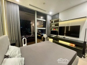 chính chủ cần bán nhanh căn 2 phòng ngủ, 62m2 giá 6 tỷ full nội thất đẹp ở ngay, lh 