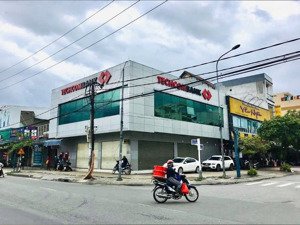 cho thuê nhà 2 tầng lô góc 2 mặt tiền gần âu cơ & ngô văn sở gần chợ hoà khánh