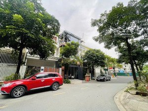 bán liền kề khu đô thị vân canh hud phân lô,ô tô,vỉa hè,kinh doanh giá 20,8 tỷ