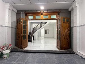 nhà mặt tiền tân hòa 2 - 93m2 4pn - có sân để xe hơi 100tr/m2