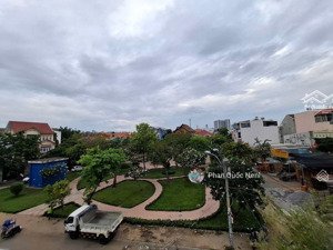 nhà view công viên _ khu biệt thự đẳng cấp_ tạ quang bửu, quận 8 _ chỉ 15,5 tỷ _120m2(6x20)_ 3 tầng