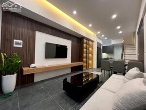 292 NGHI TÀM - Cầu Tứ Liên và Hồ Tây chưa đến 200m - Nhỉnh 10 t.ỷ - Ở sướng hoặc kinh doanh Homestay đều đẹp.