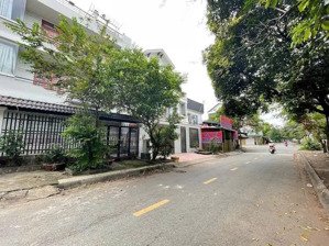 bán đất ( 10m x 16m) - 8,7 tỷ thuộc kdc phú nhuận - 1/lê thị riêng,thới an, ngay ubnd q12