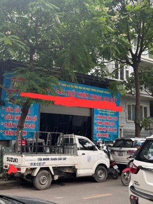 chính chủ tôi có mảnh đất phố lạc long quân,cạnh phường tây hồ, 100m2 ,2 ô tô tránh,2 thoáng,hồ tây