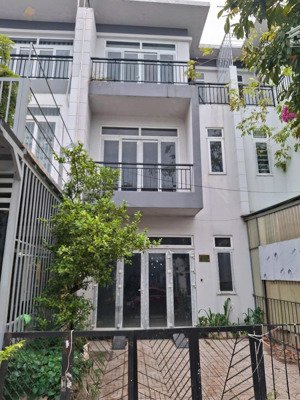 bán gấp nhà shr 85m2 _ hỗ trợ vay 3 bên _ tiên ích đầy đủ, thích hợp nghỉ dưỡng/cho thuê