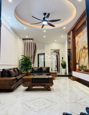 doãn kế thiện mặt phố dân xây kd 60m 6 tầng giá 23 tỷ