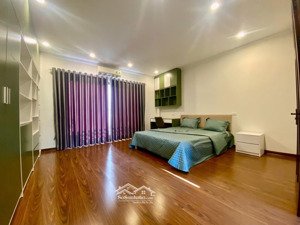 cần bán nhà 6 tầng ô tô đỗ cửa tại aeon cổ loa