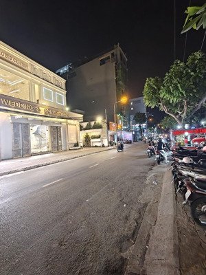 nhà đẹp 2 tầng / hẻm 4m trước nhà - sát hxh quay đầu - mt đường 17 lâm văn bền q7 giá 4.990 tỷ