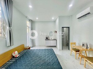 cho thuê phòng trọ giá rẻ q3 - điện biên phủ - gần đại học kinh tế,ban công, gần chợ bàn cờ