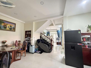 ban nhà hẻm // đường 33, bình trưng tây (quận 2 cũ), cách lê văn thịnh 300m