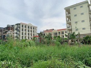 chủ mót bán mặt đường hoàng quốc việt kéo dài 1750m2 giá chỉ 27tỷ sổ đỏ 50năm l.h tuấn 