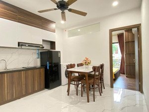 trung tâm thái hà | full nội thất | máy giặt riêng | ô tô đỗ cửa !