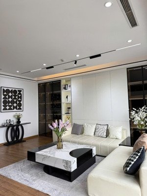 e thơm cập nhật quỹ ch 2;3;4n iris garden t12/2025 dt61.7; 104; 135m giá tốt, sẵn sổ. lh 