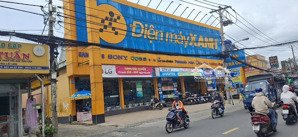 rẻ nhất q7 mt huỳnh tấn phát dt (35x42m) hdt 281tr còn 4 năm