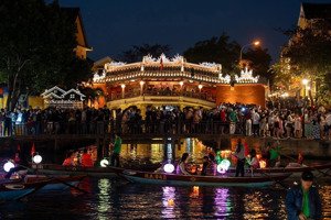 nhà phố kinh doanh đào duy từ cạnh phố đi bộ hội an