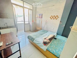 cho thuê phòng bancol ngay nguyễn trãi q1 gần takashimaya - bến thành - phố đi bộ thuận tiện đi q4