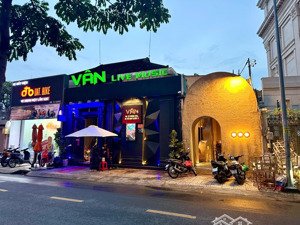 đỉnh chóp!! mặt tiền 8x25m đường tú xương q3, dtsd hơn 200m2, kết cấu trống suốt dễ setup giá tl