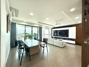 bán căn hộ riviera point 148m² 3 phòng ngủ full nội thất lầu cao view đẹp giá 11,8 tỷ