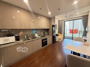 cho thuê căn góc 2 ngủ masteri m1 hướng đông nam, full nội thất cao cấp, giá 11 triệu/tháng