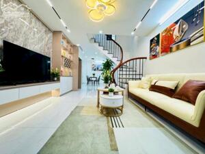 Cần bán nhà khu 7,2ha Vĩnh Phúc, Ba Đình, Hà Nội. DT: 45m2, nhà 3 tầng, 4 ngủ, giá 7,95 tỷ