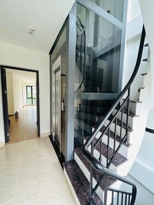 mặt phố kinh doanh siêu đẹp , trung tâm cầu giấy , 6 tầng thang máy , 20 tỷ.