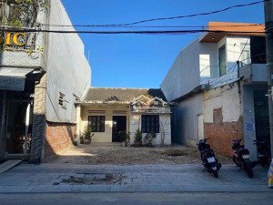 bùng nổ lô đất 171m2 mặt phố nguyễn hoàng, trung tâm hải châu - không xem là tiếc