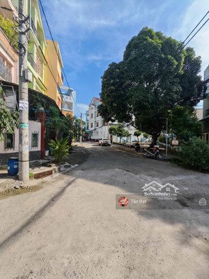 siêu phẩm đất 186m2 nở hậu sát mặt tiền linh trung tiện xây chdv gần công viên gần đh ngân hàng