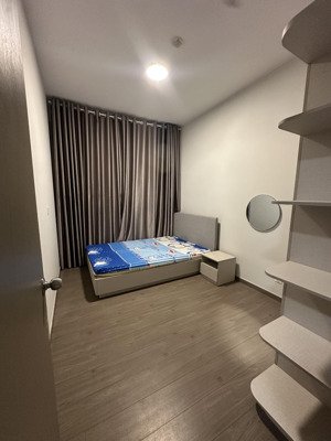 bán căn 69m2.2pn 2wc có đầy đủ nôi thất giá 3ty300 ( bao hết) sổ hồng cầm tay