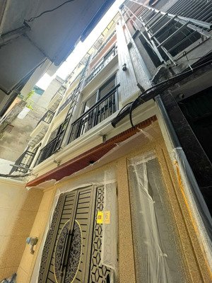 tòa ccmn phố quan nhân - 128m2 - 7 tầng 24pkk full nội thất - dòng tiền 125tr/tháng - đầy đủ pccc