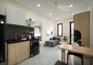 căn hộ 1pn tách bếp ban công giặt riêng, thang máy, gần landmark81, quận 1, nguyễn hữu cảnh