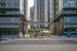 bán căn 75m2 - giá 3tỷ3 (102%) - view hồ bơi - đã có sổ