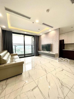 bán căn hộ sunshine sky city q7 , 4pn+1p nhỏ , 3wc 132m2 . view thoáng đẹp . giá chỉ : 9,3 tỷ