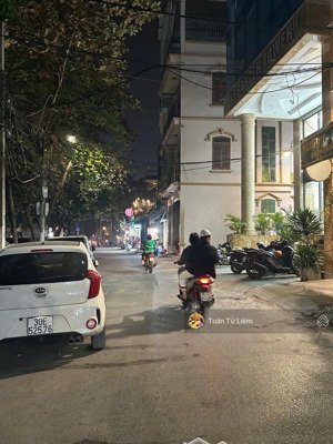 siêu phẩm lô góc phố cầu diễn đáp ứng hoàn hảo vị trí cũng như công năng-10m ra ô tô tránh