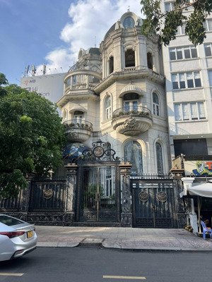 bán nhà góc 2 mặt tiền tạ quang bửu, p4, q8, dt: 5 x 20m, 5 lầu