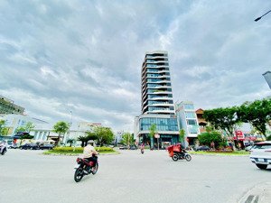 bán lô góc 2 mặt tiền - giáp đại lộ 30/4 ngay trung tâm hải châu vị trí vàng hiếm có