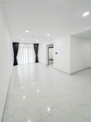 căn hộ 85m² 2pn nội thất cơ bản giá chỉ 15 triệu/tháng (đã bao phí quản lý)