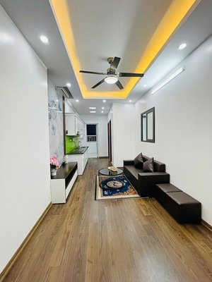 cần bán nhanh căn 2 ngủ đã có sổ toà ct12 kim văn kim lũ giá chỉ 3.29 tỷ - lh 