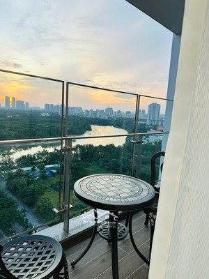 bán ascentia nguyễn lương bằng , pmh. - 3pn 2wc + ô xe hơi. - full cao cấp. 