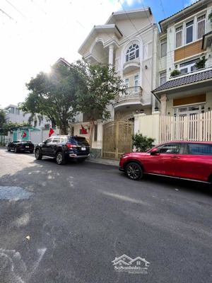 bán nhanh nhà đẹp. 80m2. hầm- trệt- 2 lầu- sân thượng. trung tâm an phú. an khánh. q2. giá 20 tỷ