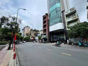 siêu phẩm mặt tiền hoàng hoa thám quận tân bình (dt 13x15m) đang cho thuê 100tr/tháng