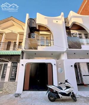 Nhà trệt lầu xây mới hẻm 192-194 Nguyễn Thông