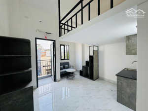 duplex ban công 4 người ở thoải mái gần mega market lê văn khương