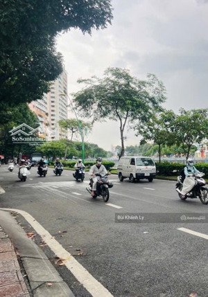 quận 3 hẻm 4m thông sát mặt tiền bờ kè trường sa gần quận 3