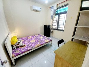 căn hộ dv giá rẻ có ban công, tách bếp full nội thất kdc đại phúc gần nguyễn văn linh. 3,5 tr/tháng