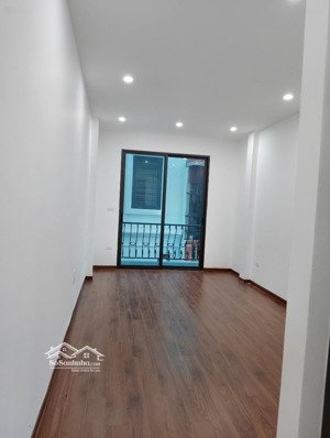 chủ hạ giá nhà cần bay luôn! ô tô tải vào tận cửa