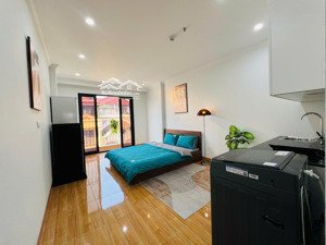 cho thuê studio nhà mặt phố vương thừa vũ siêu thoáng đẹp ban công rộng giặt riêng