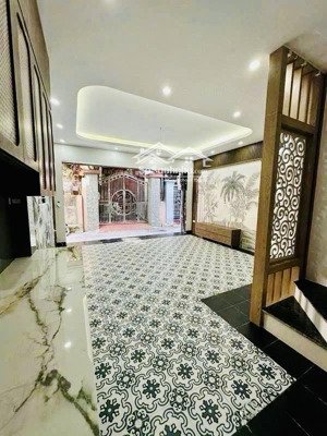 siêu phẩm : ngô gia tự - long biên - giảm chào 300 triệu